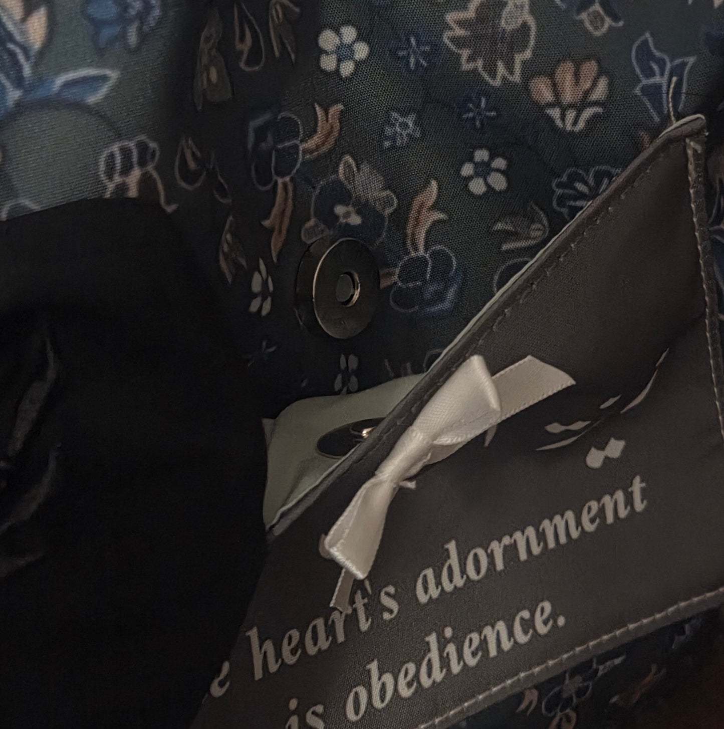 Rawdah Tote Bag